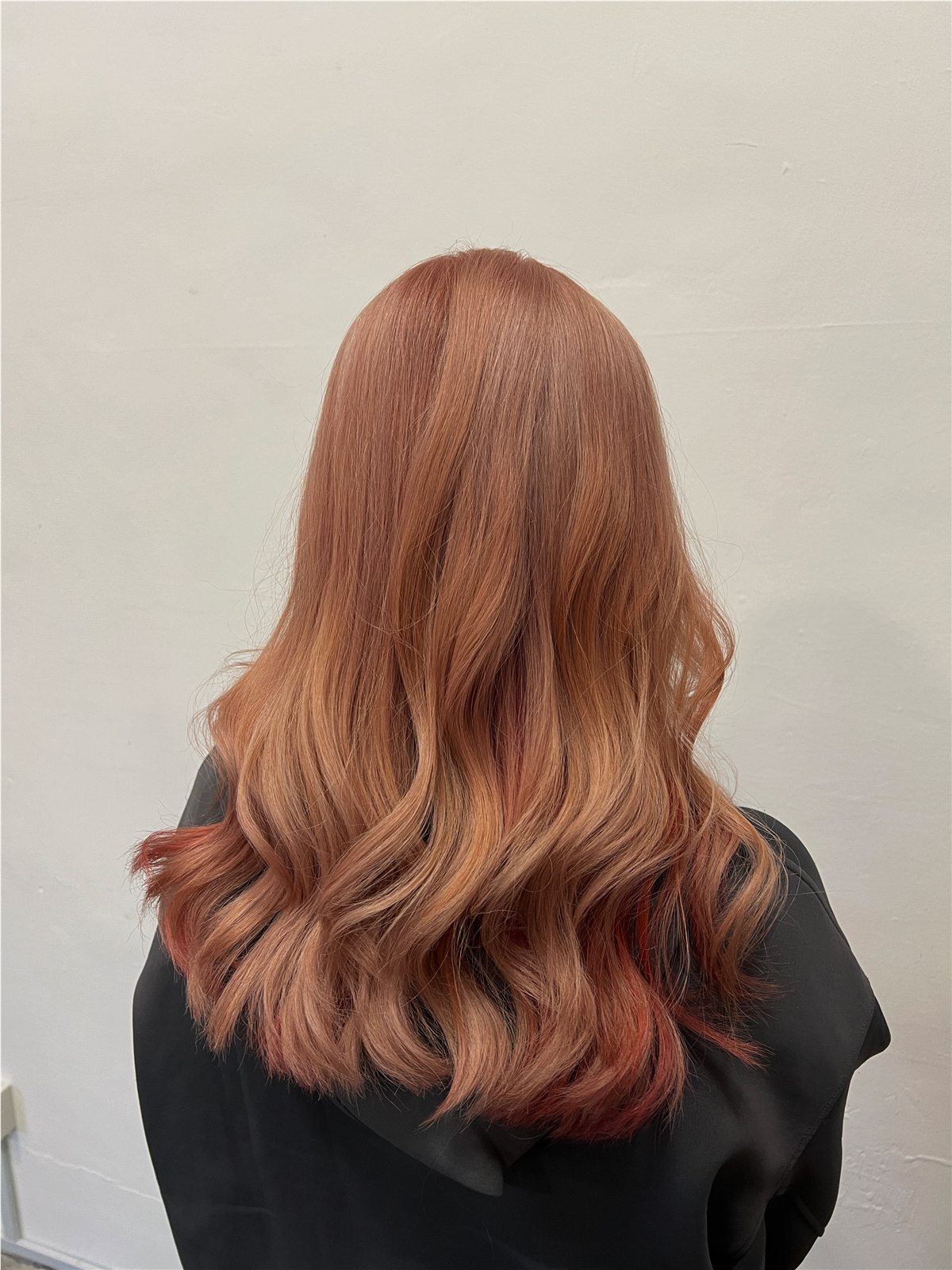 Rose-copper waves