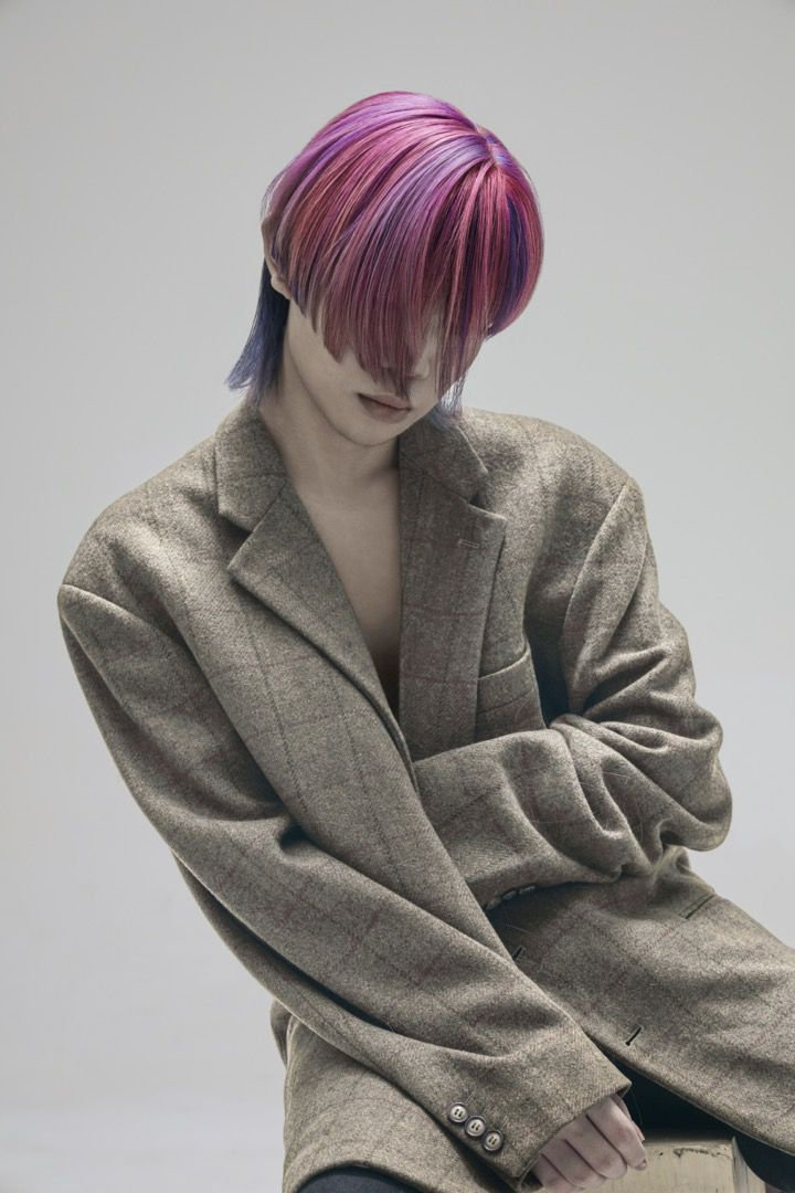 Kaa Yen · Colour · 8