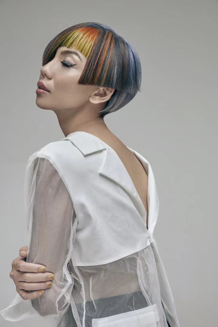 Lim Wei Lun · Colour · 4