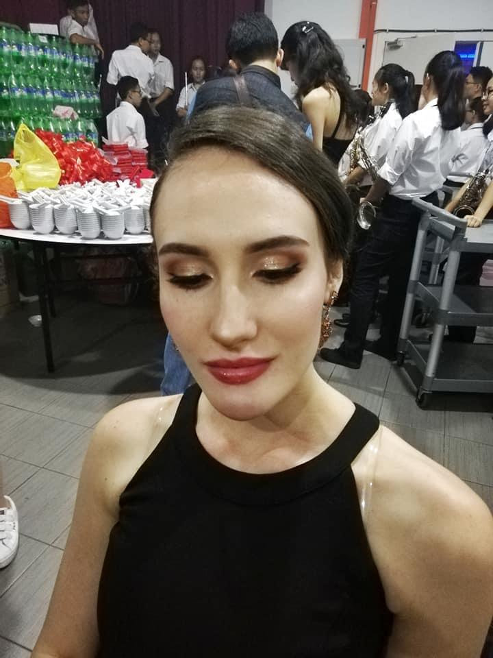 Sky · Makeup · 12